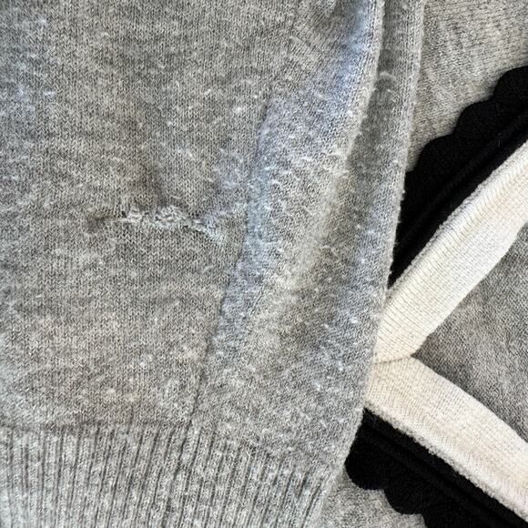 CeCe Gray Trim Oversized V-Neck Sweater SMALL Romantic Preppy Lightweight  $79 - Picture 9 of 9